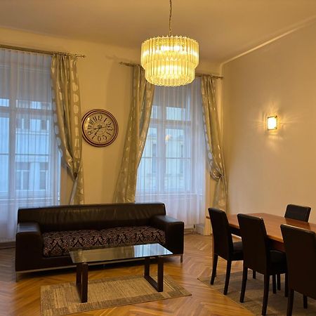 Carlton Suites Відень Екстер'єр фото