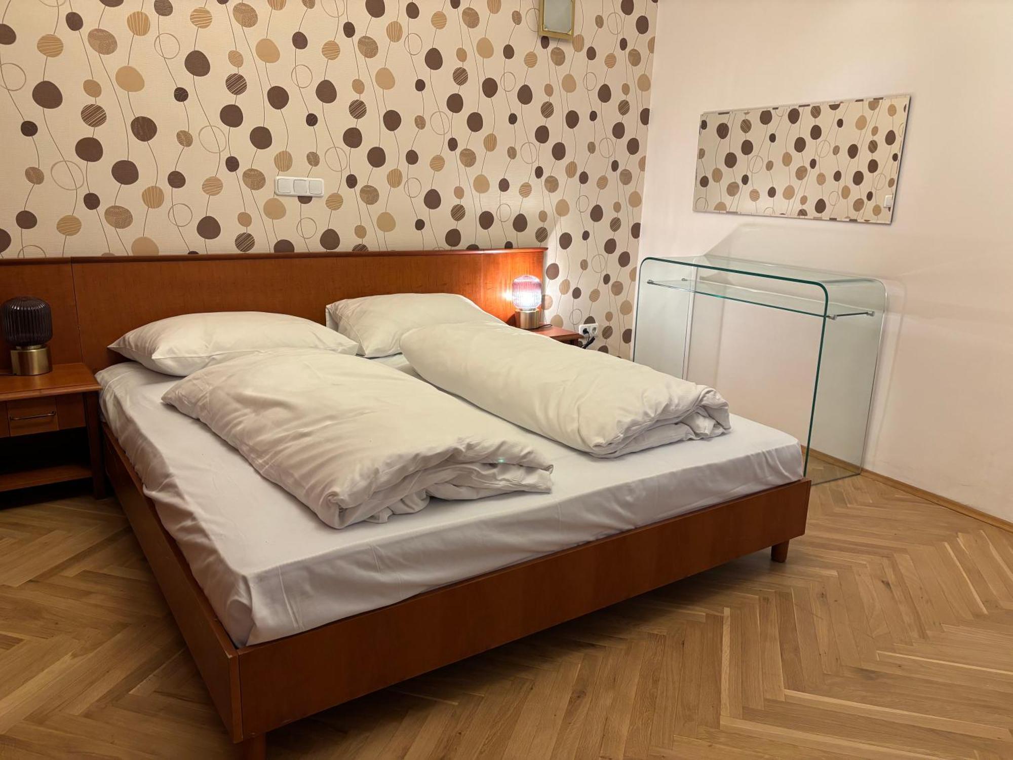 Carlton Suites Відень Екстер'єр фото