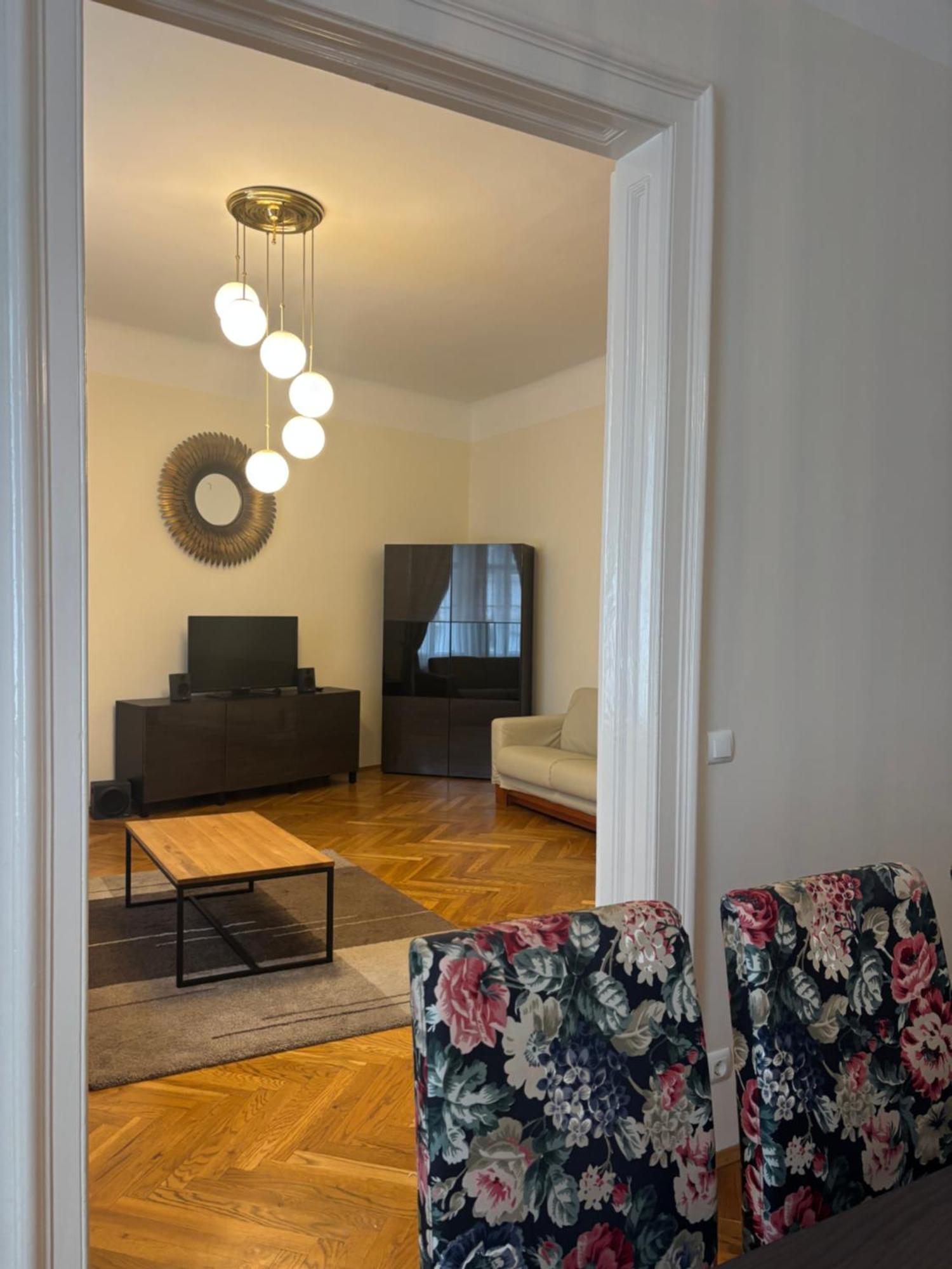 Carlton Suites Відень Екстер'єр фото