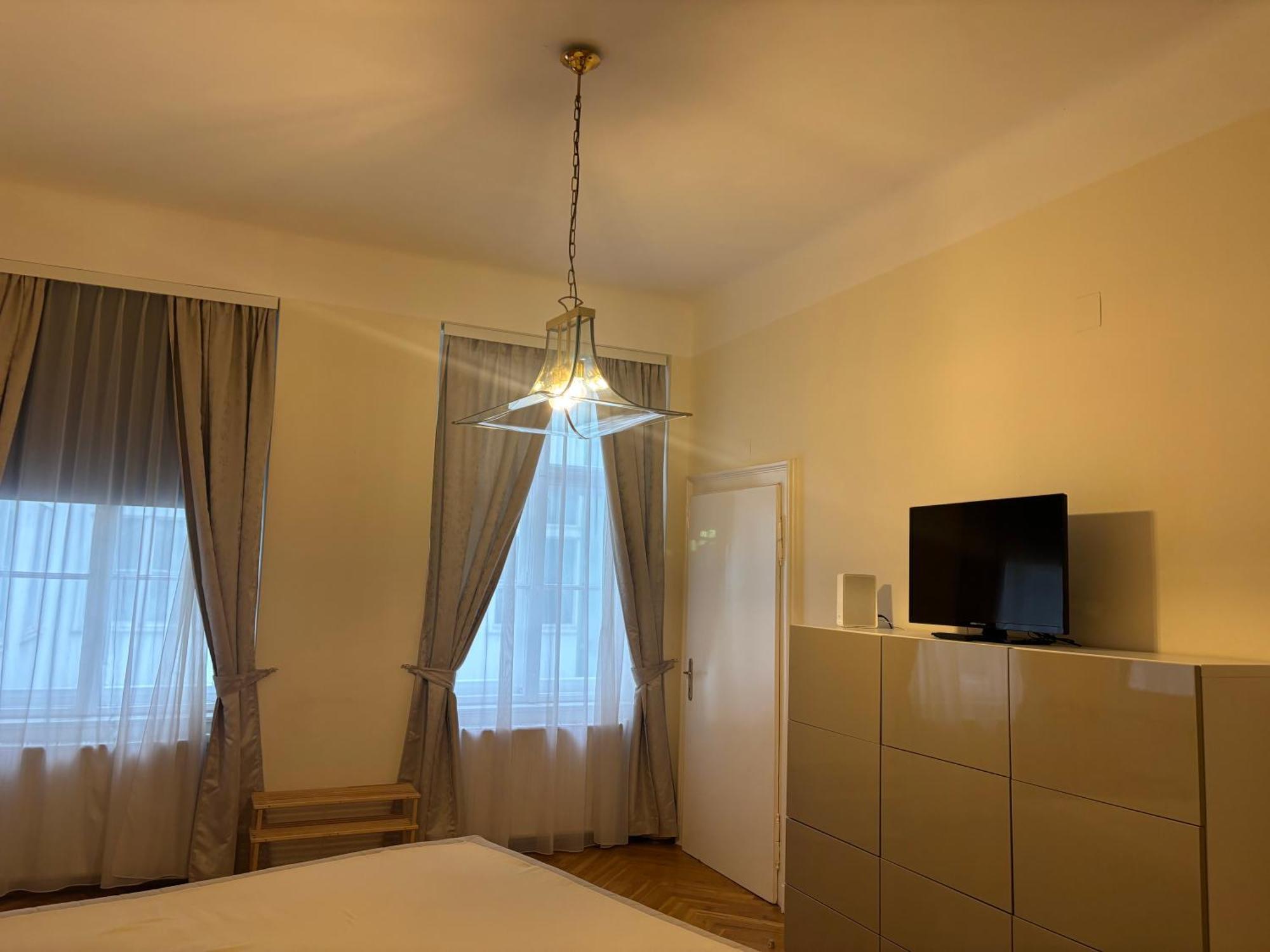Carlton Suites Відень Екстер'єр фото